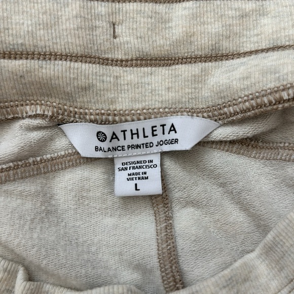 Athleta Balance Printed Jogger. Size Large - Picture 2 of 3